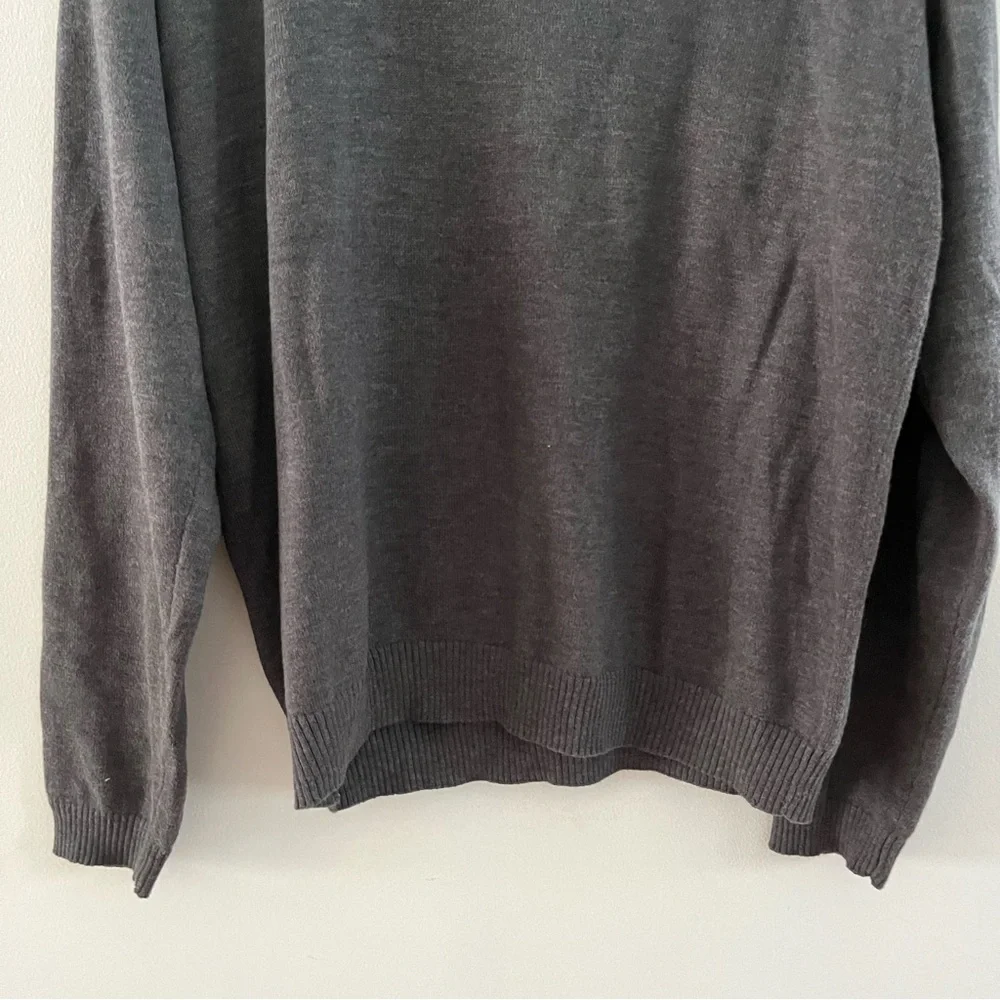 Bill Blass Gray Cotton Blend 1/4 zip pullover sweater Size Large.